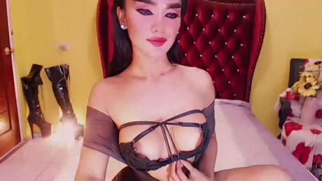 _hailyourqueenx  10-04-2022